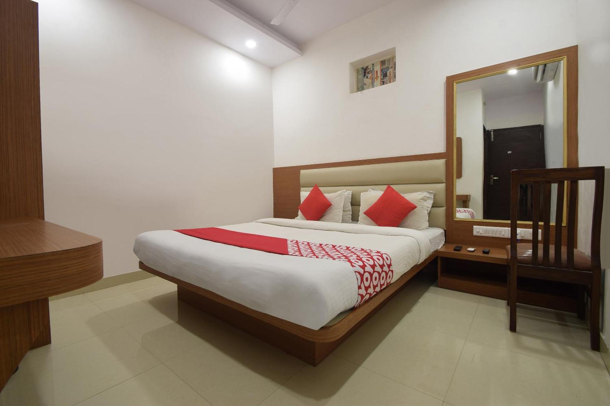Collection O Royal Icon Hotel Udaipur Exterior photo